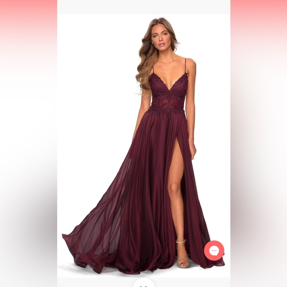 La Femme - 28543 Embellished V-neck Junior Prom Dress